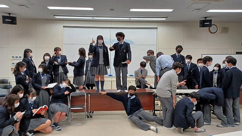 ラファエロ作「アテネの学堂」